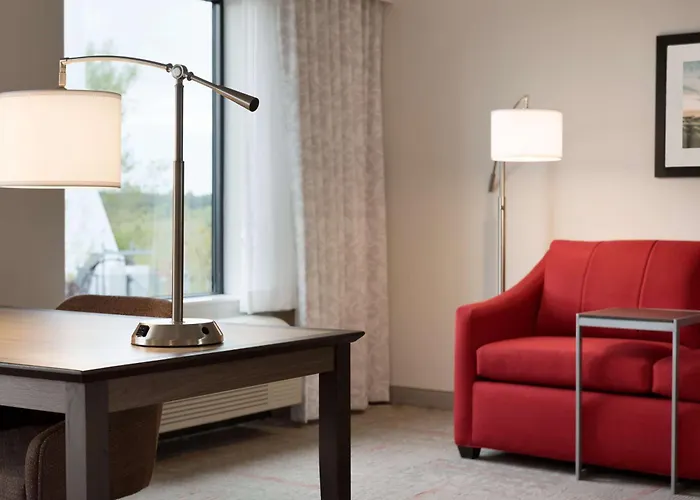 Hampton Inn & Suites Kenosha